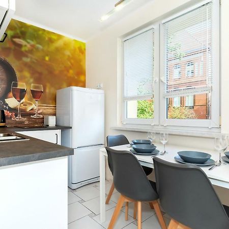 Apartamenty Park Zdrojowy By Renters ชวีโนวิชแจ ภายนอก รูปภาพ