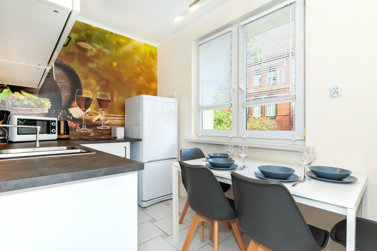 Apartamenty Park Zdrojowy By Renters ชวีโนวิชแจ ภายนอก รูปภาพ