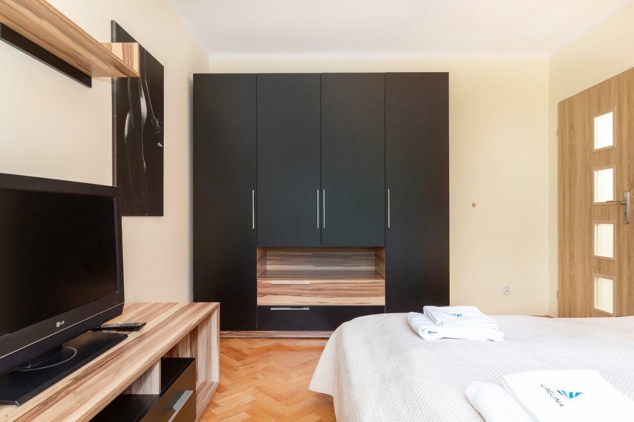 Apartamenty Park Zdrojowy By Renters ชวีโนวิชแจ ภายนอก รูปภาพ